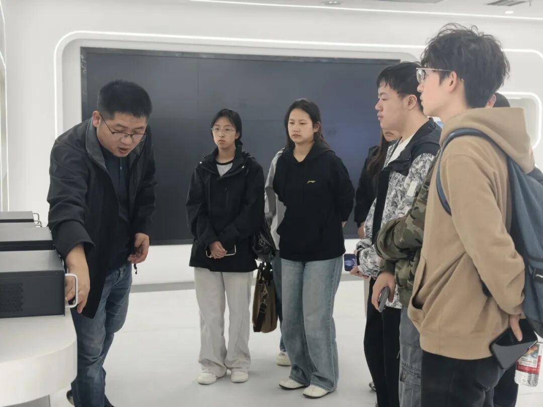 101775799555210661.jpeg 101775799555210661.jpeg